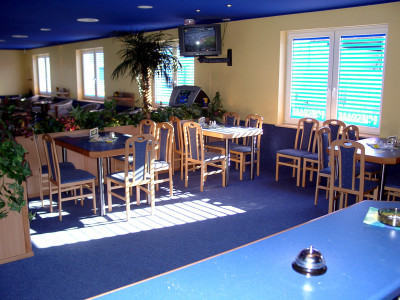 Bistro 